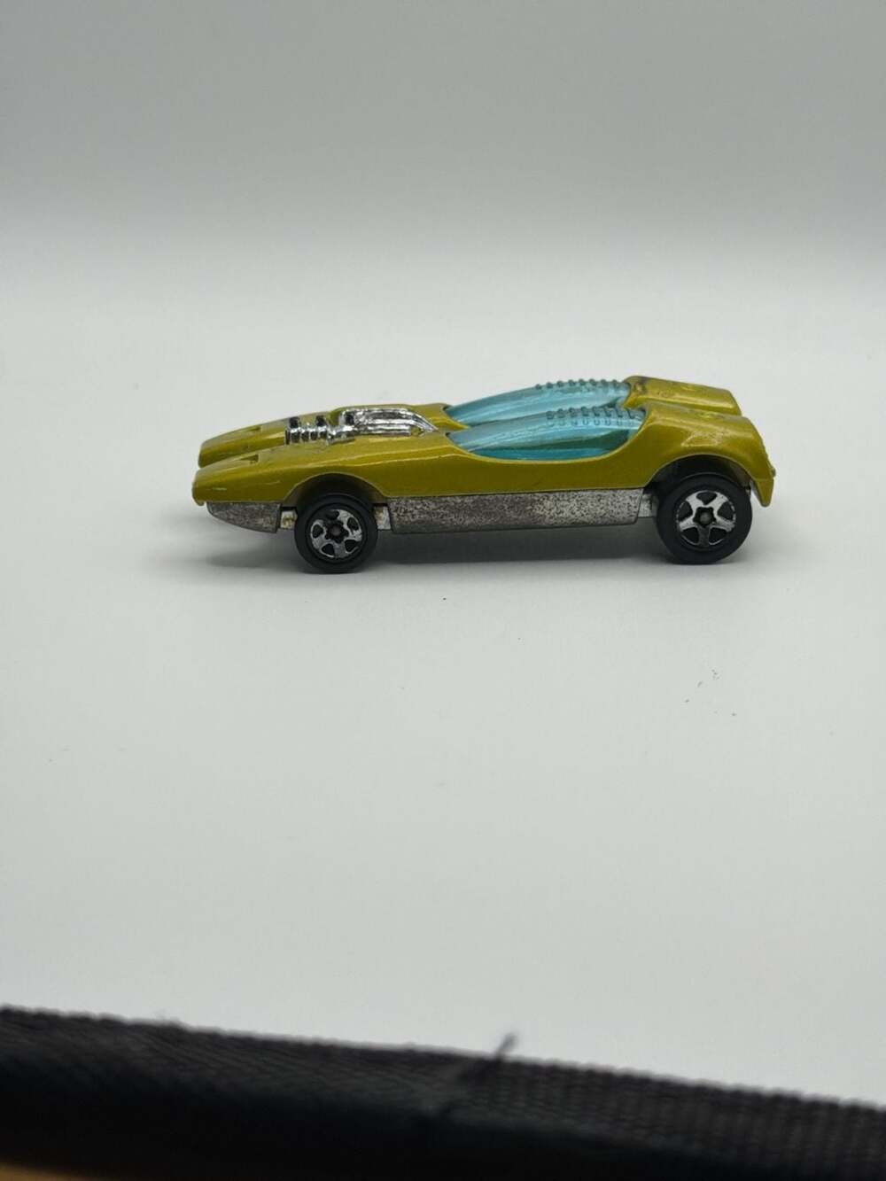 Hot Wheels Splittin' Image Antifreeze Diecast Car